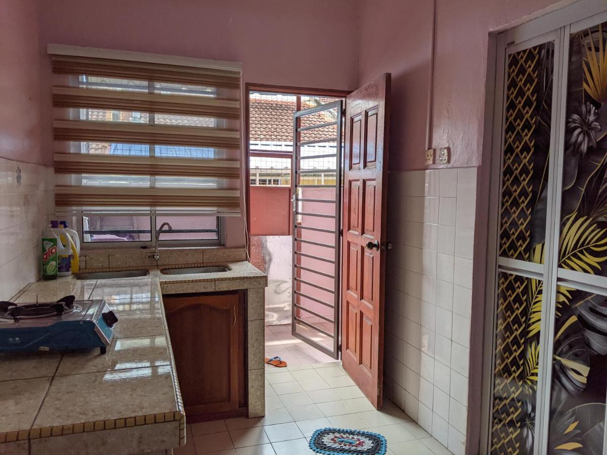 Aryani Homestay Kampong Kelemak 객실 사진